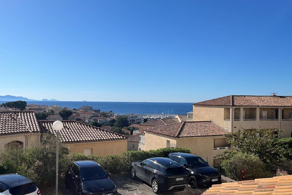 Studio Vue Mer Avec Piscine Et Terrain De Tennis Sausset-les-Pins Eksteriør bilde